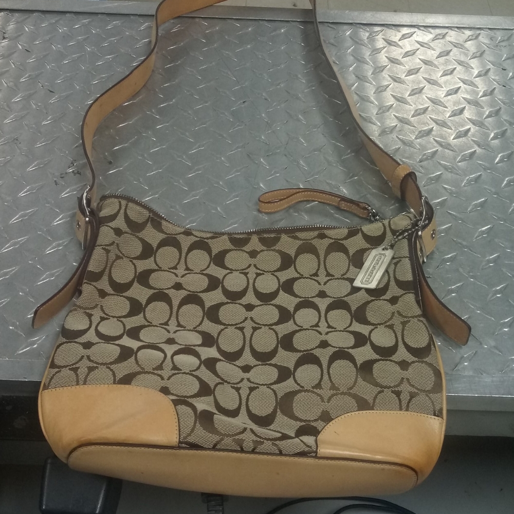 coach over the shoulder purse dan, dark brown c's